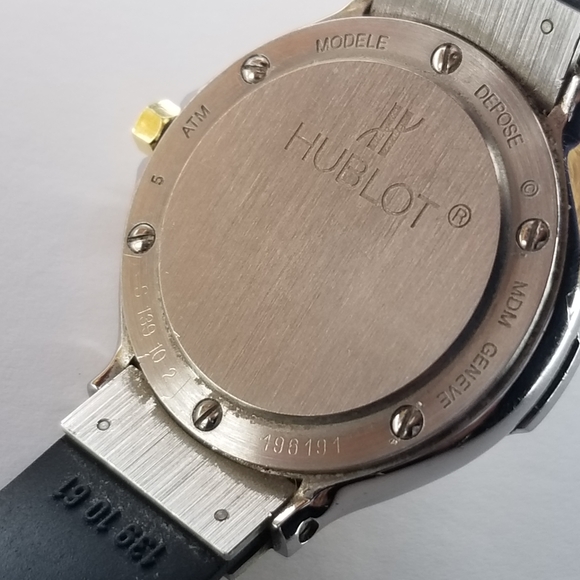 HUBLOT MDM 18K YELLOW GOLD 28 MM BLACK DIAL QUARTZ WATCH - Picture 6 of 16